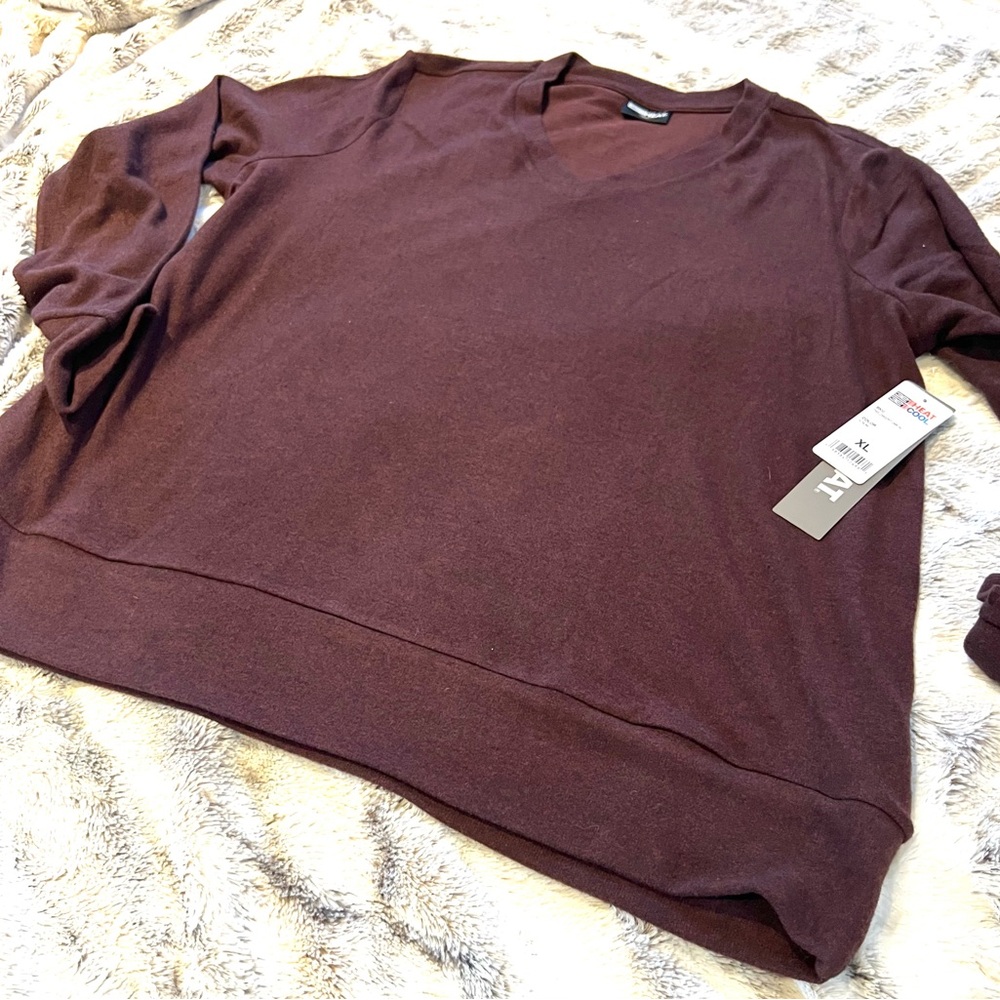 32 Degrees Women's V-Neck Sweater in Burgundy XL NWT